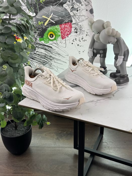 Кросівки Hoka Arahi 7 40 розмір Е12623