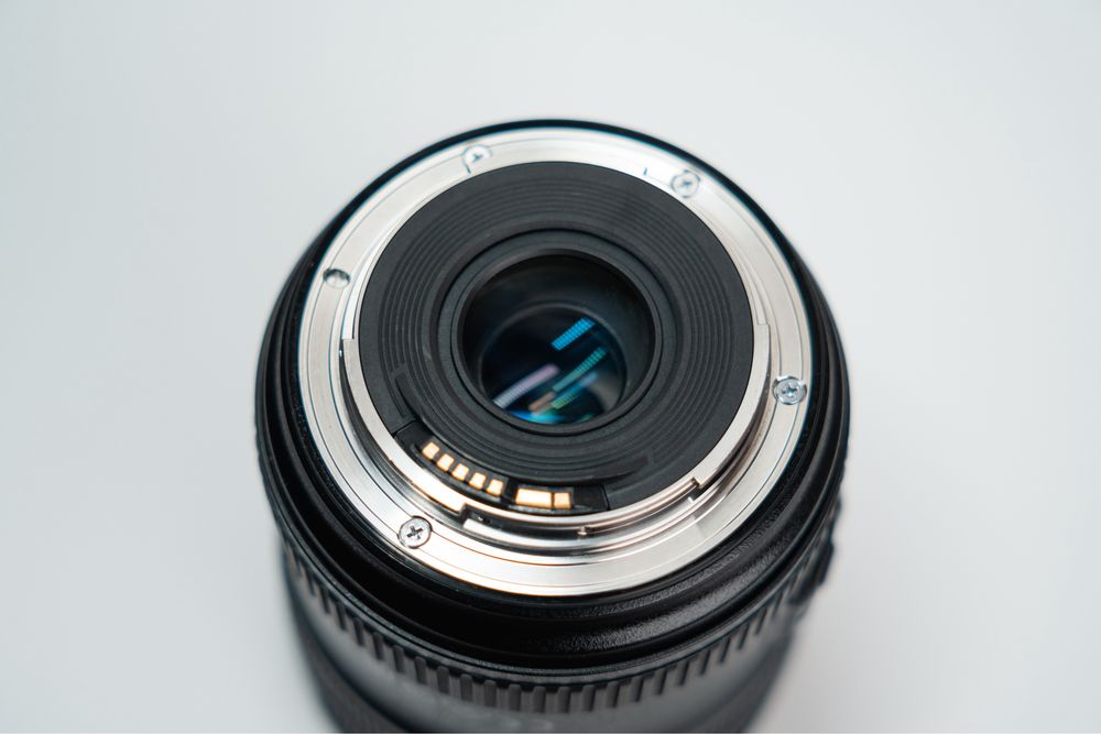 Продам Canon ef 24-70 f4L is usm