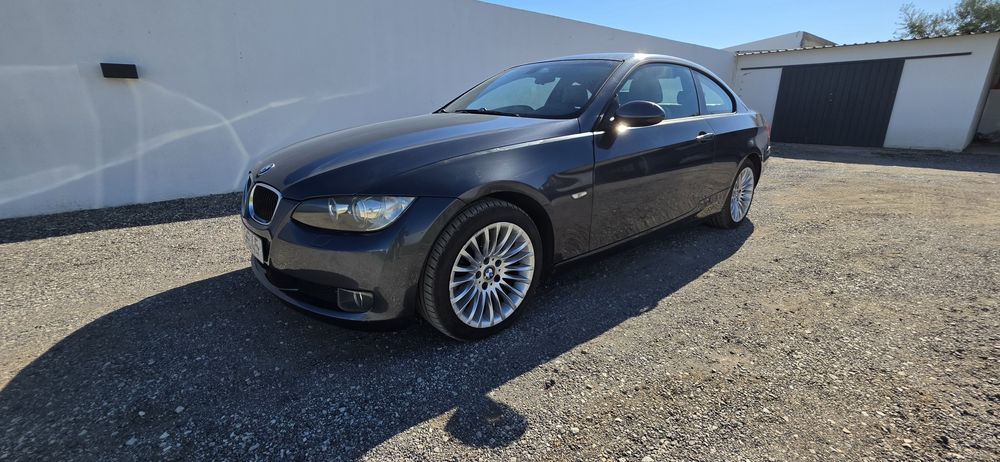 Bmw 320d E92 coupe foto 2