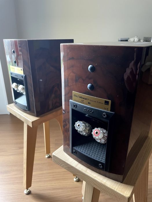 Colunas Hifi Dali Menuet Special Edition