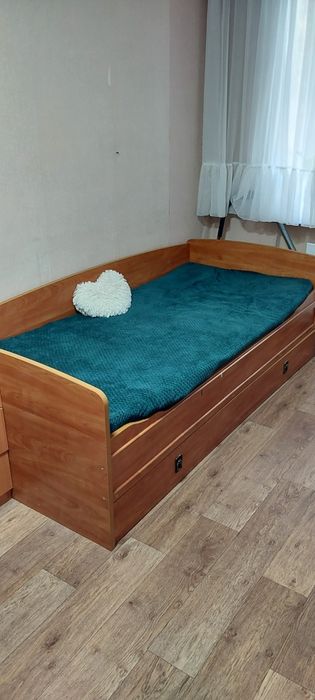 Продам односпальне ліжко
