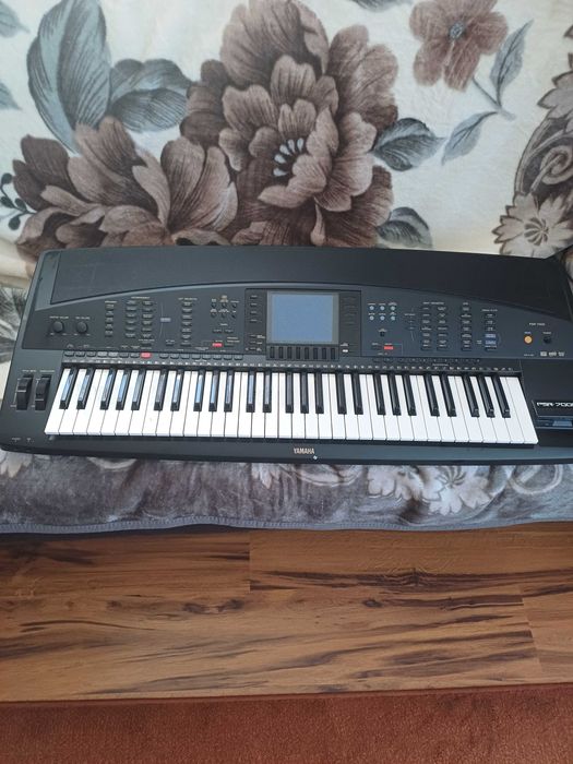 Keyboard YAMAHA PSR 7000
