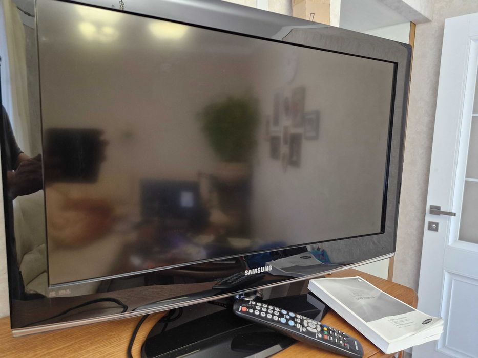 Б/В телевізор Samsung 32” LE32A450C2, LCD