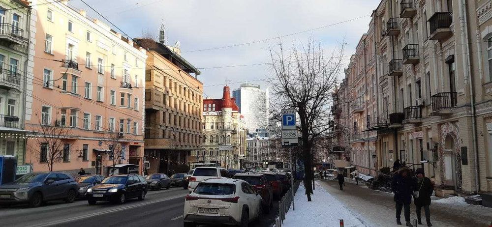 Будівля 1680.9 м2 центр