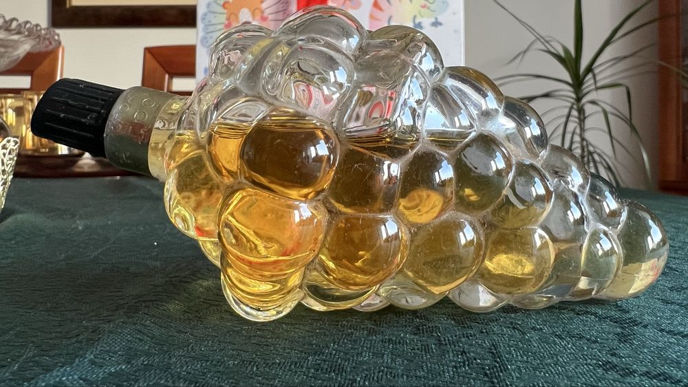 Perfumy lata70/ 80-te - PRL . WINOGRONO .
