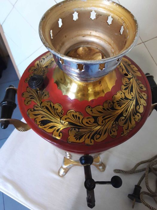 Самовары электрические 2 разных