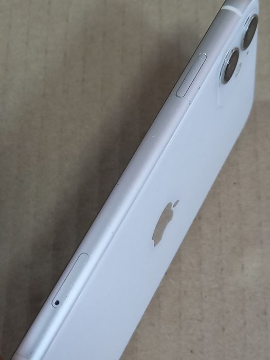 Apple iPhone 11 “64gb/80%”
