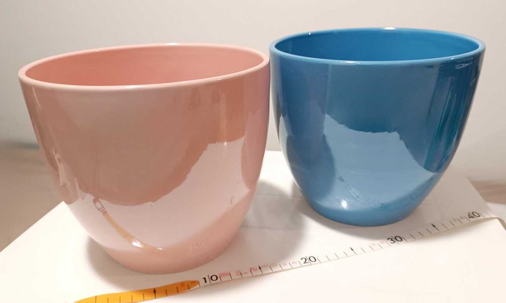 2 Vasos Redondos (1 Azul e 1 Rosa) para Jardim/Decoração