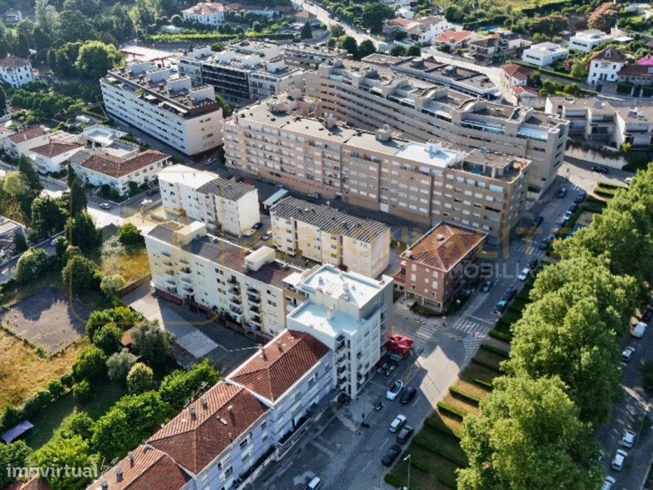 Apt. T3 c/ garagem - Centro de Guimarães