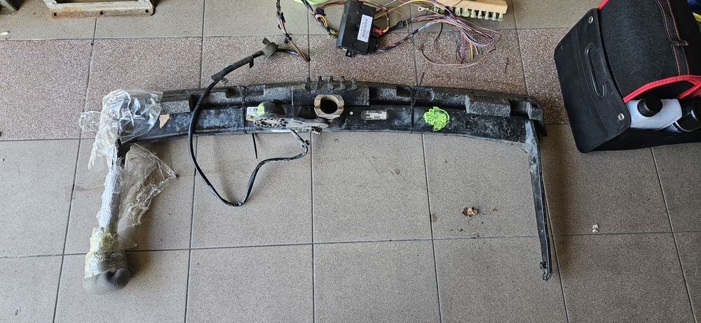 Belka hak(komplet) WESTFALIA passat b6 kombi