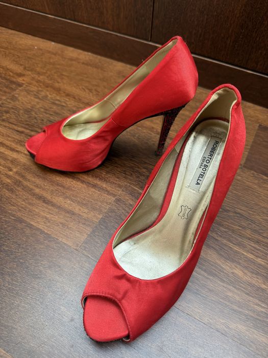 Sapatos de Salto vermelho