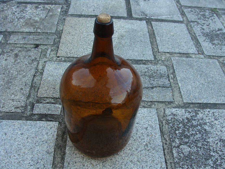 Garrafão de Vidro Castanho