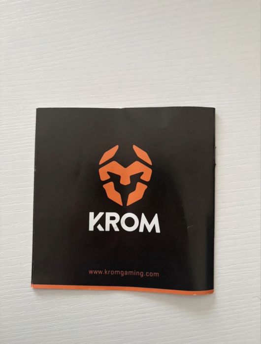 fones gamer da KLAIM