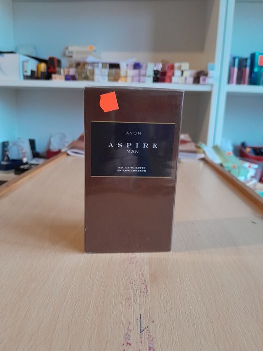 Woda toaletowa firmy avon
