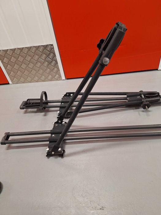 Bagażnik dachowy na 2 rowery