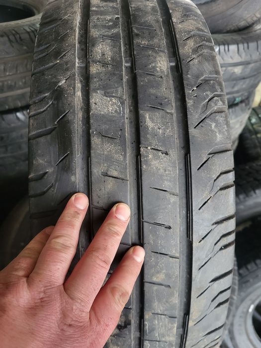 Шини 235/65r16C continental