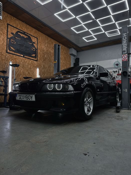 BMW E39 M-Style M52B25