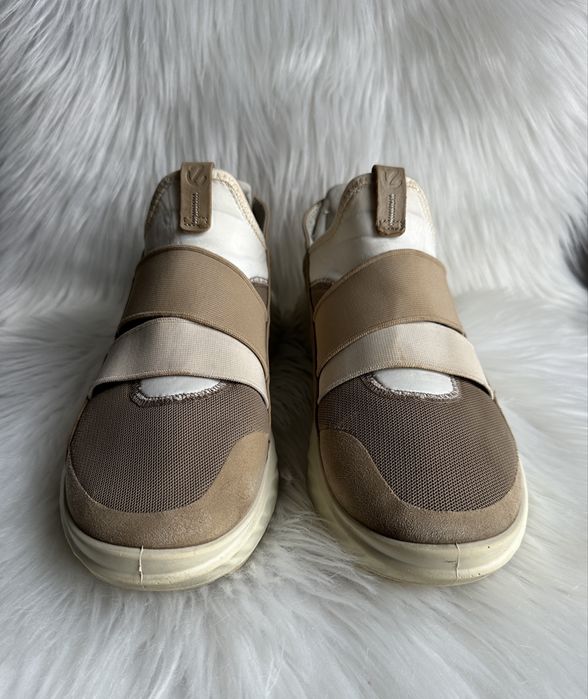 ECCO ST.1 Lite Buty Damskie 40 Skórzane Sneakersy Beżowe Wsuwane Unisex