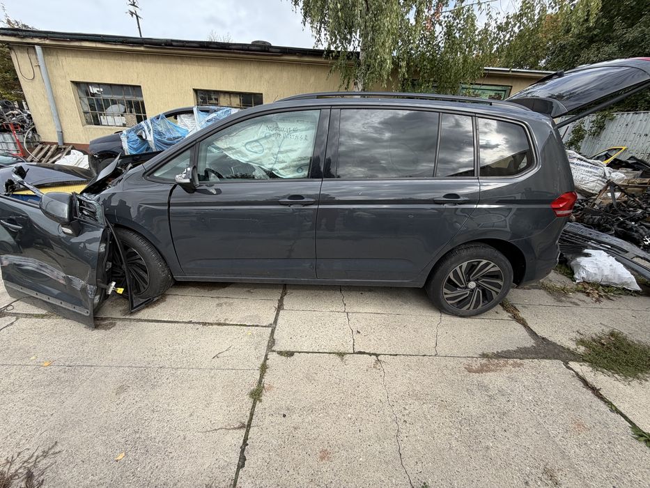 Volkswagen Touran 5T II LI7FL DFGB 2.0 TDI na części Touran 2 wszystkie części
