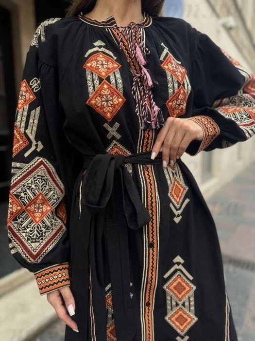 Вишита сукня вишиванка