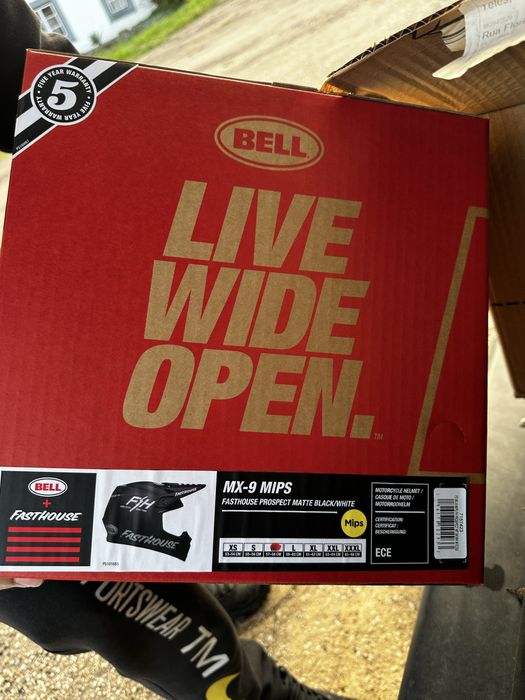 Capacete BELL MX 9 NOVO