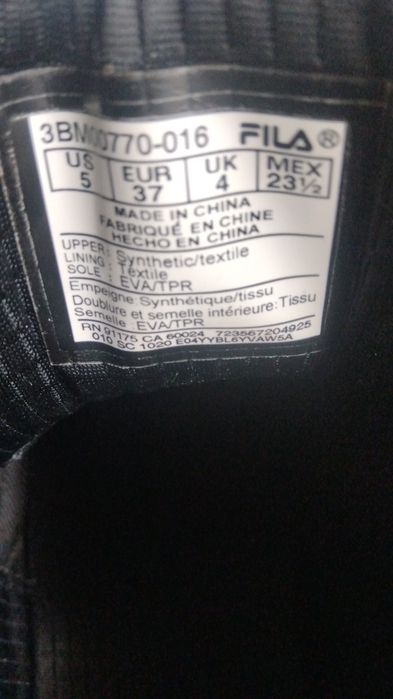Ténis marca FILA adolescente