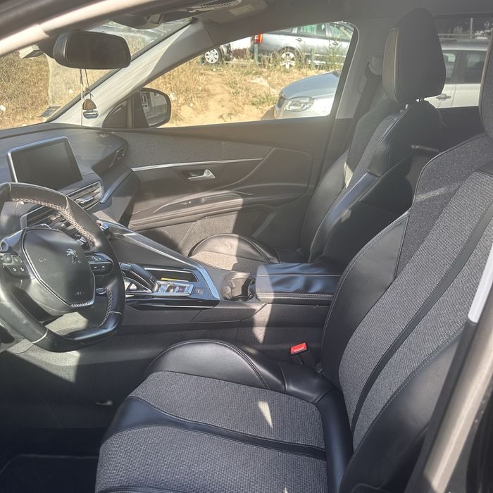 Peugeot 5008 — fotografia 5