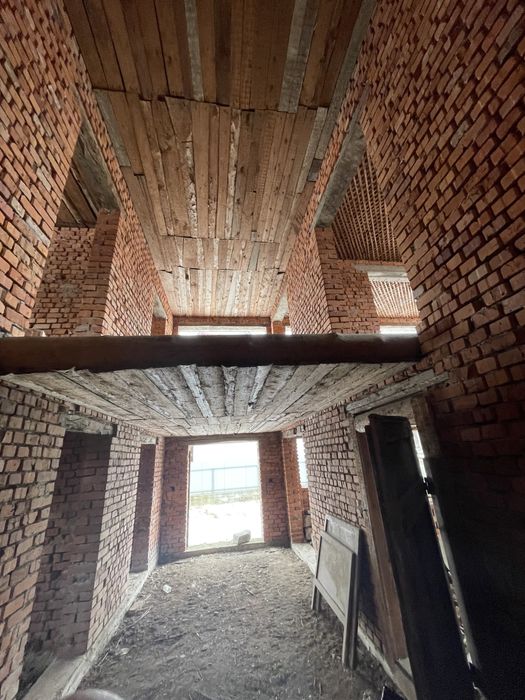 Продається будинок новобудова, перший поверх - жилий