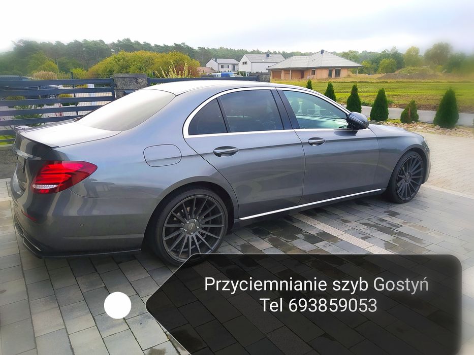 Przyciemnianie foliowanie naprawa szyb samochodowych