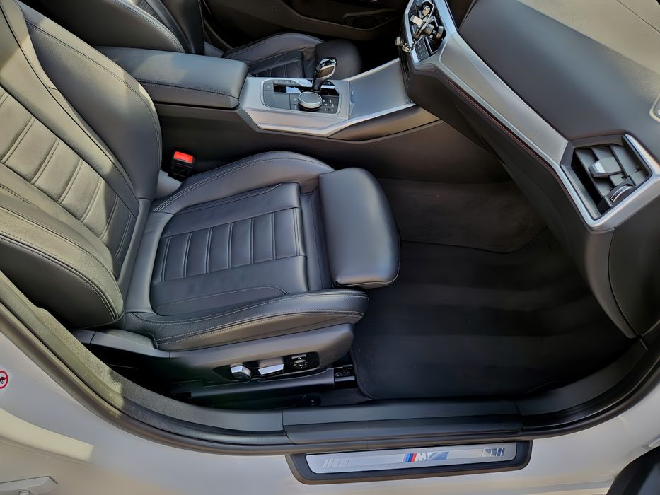 BMW 330i MPeRFOrMAnCE 2.0