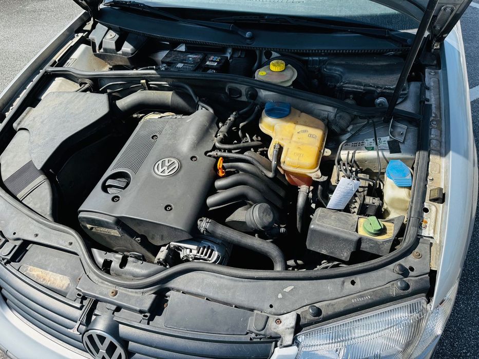 Motor VW PASSAT 1.6i B5 / Ref: ANA, AHL, ARM