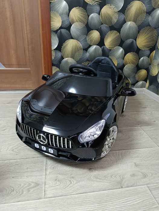 Электромобіль дитячий