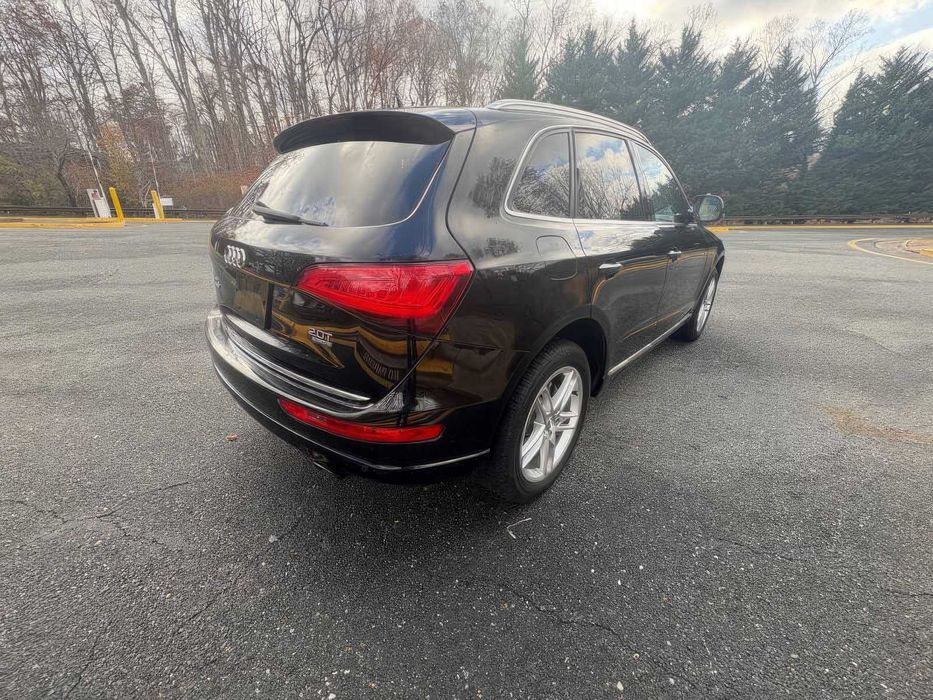Audi Q5      2015