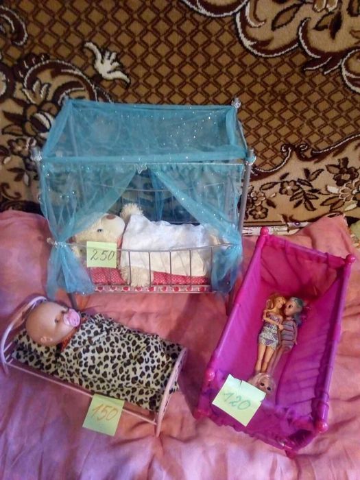 Ліжко для ляльки (кроватка для куклы)