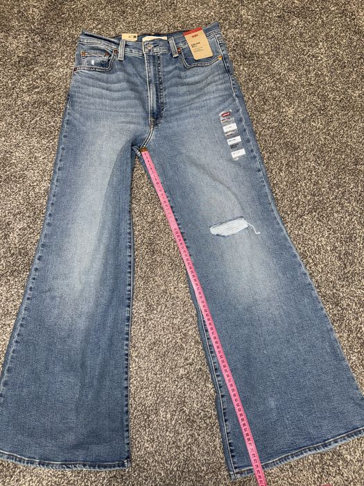 Джинси Levis жіночі