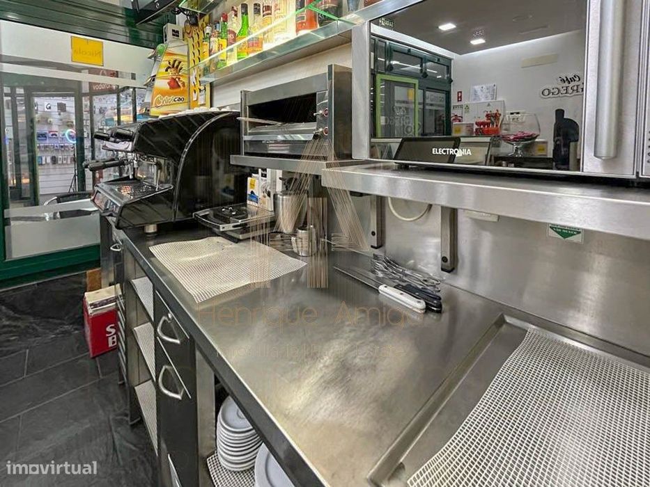 Espaço comercial no coração de Sesimbra