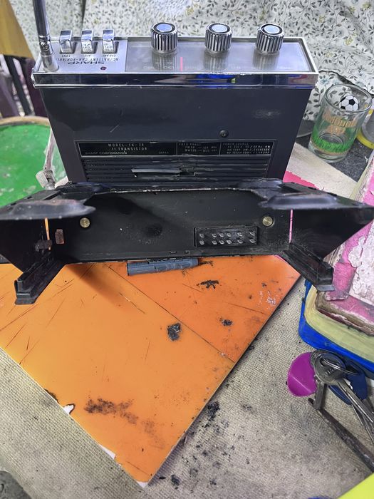 Радіоприймач «Шарп»