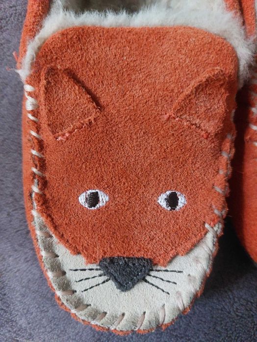 Zamszowe kapcie lisek