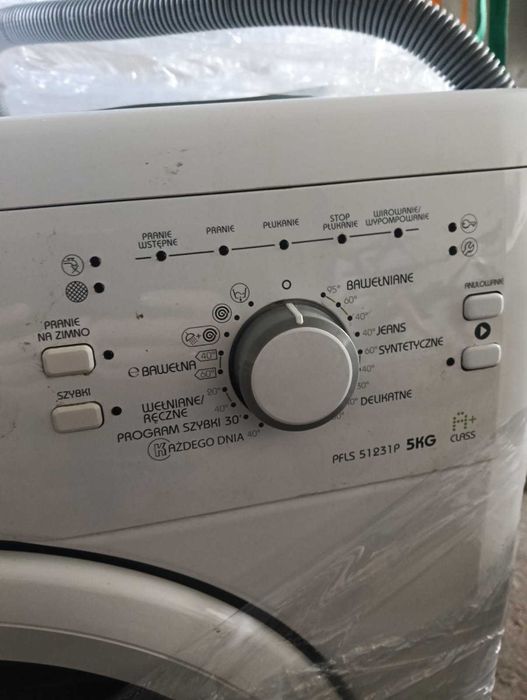 Sprzedam rzeczy widoczne na zdjęciach