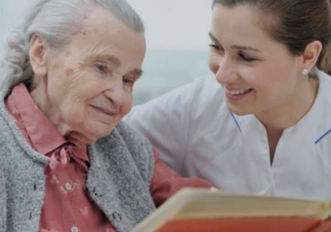 Cuidadora de idosos / domicílio/ dia ou noite