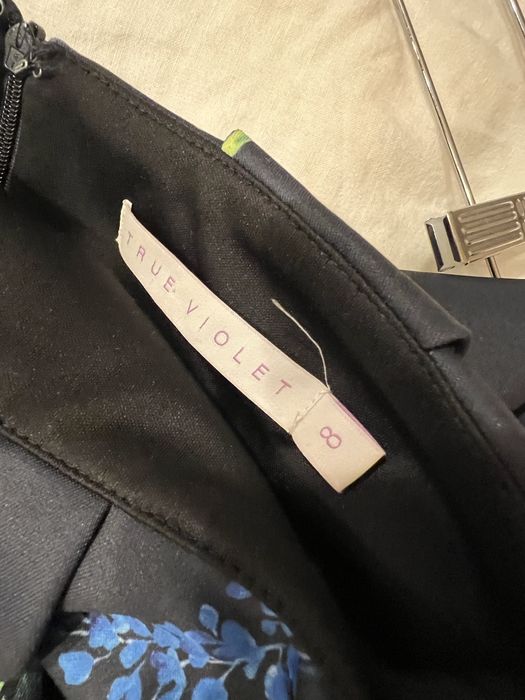 Obcisła sukienka Asos na wesele, imprezę