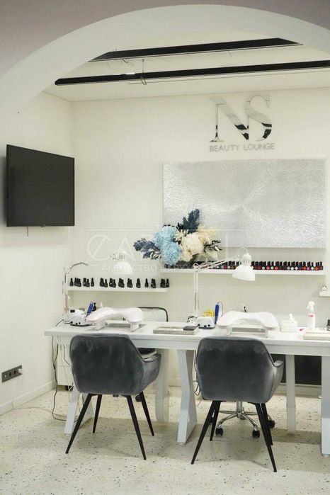 Продаж преміальний салон краси в ЖК «Busov hill”