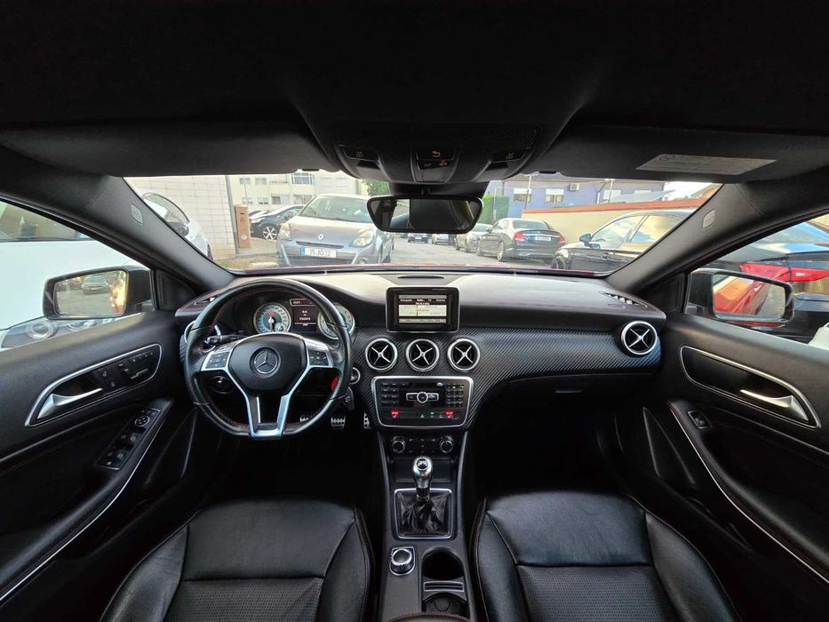 MERCEDES-BENZ A200 AMG LINE 136CV (PACK NIGHT)