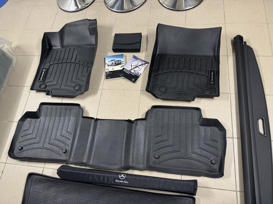 Продам комлект фирменных ковриков WEATHERTECH для MERCEDES GLS, GL