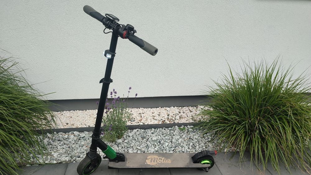 Hulajnoga elektryczna Motus