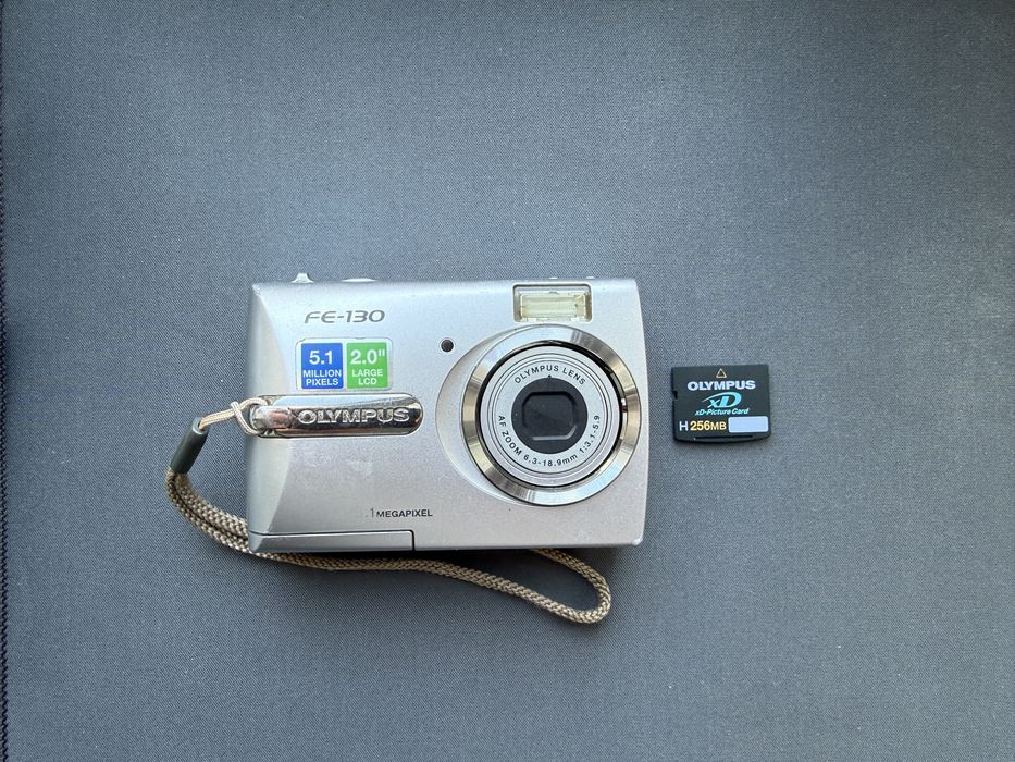 Цифровий фотоаппарат Olympis fe 310  з флешкою