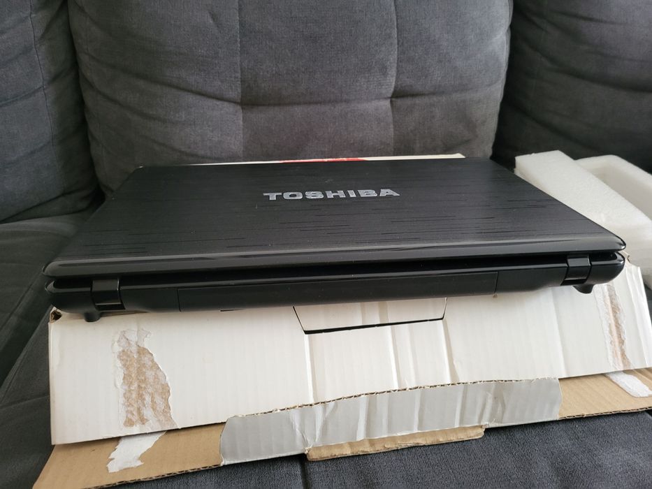 Laptop toshiba satelite P750-10C