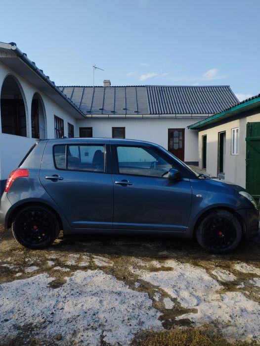 Продається срочно авто Suzuki Swift