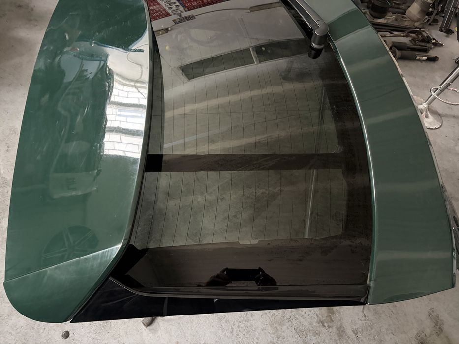 Крышка богажника ауди Q8 в сборе