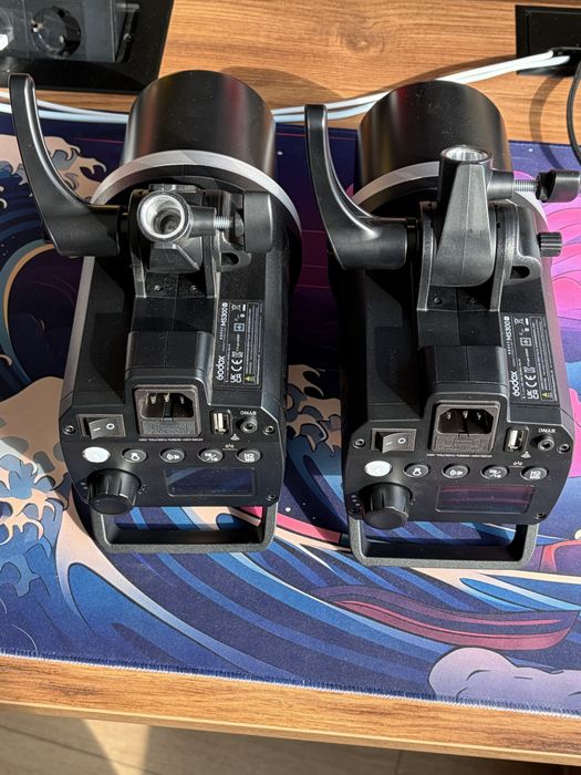 Студійний спалах Godox MS300v